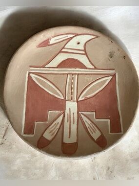 San Juan Pueblo (Ohkay Owingeh) Native American Bird Effigy Pottery Plate